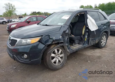 2013 Kia Sorento Lx z USA, uszkodzony, nr VIN 5XYKTCA67DG405003